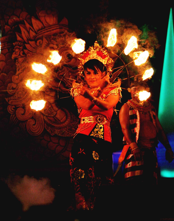 Modern dan Sexy Dance Di Bali